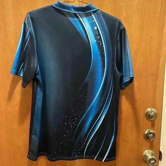 Zip down polo size large - Picture 5 of 6